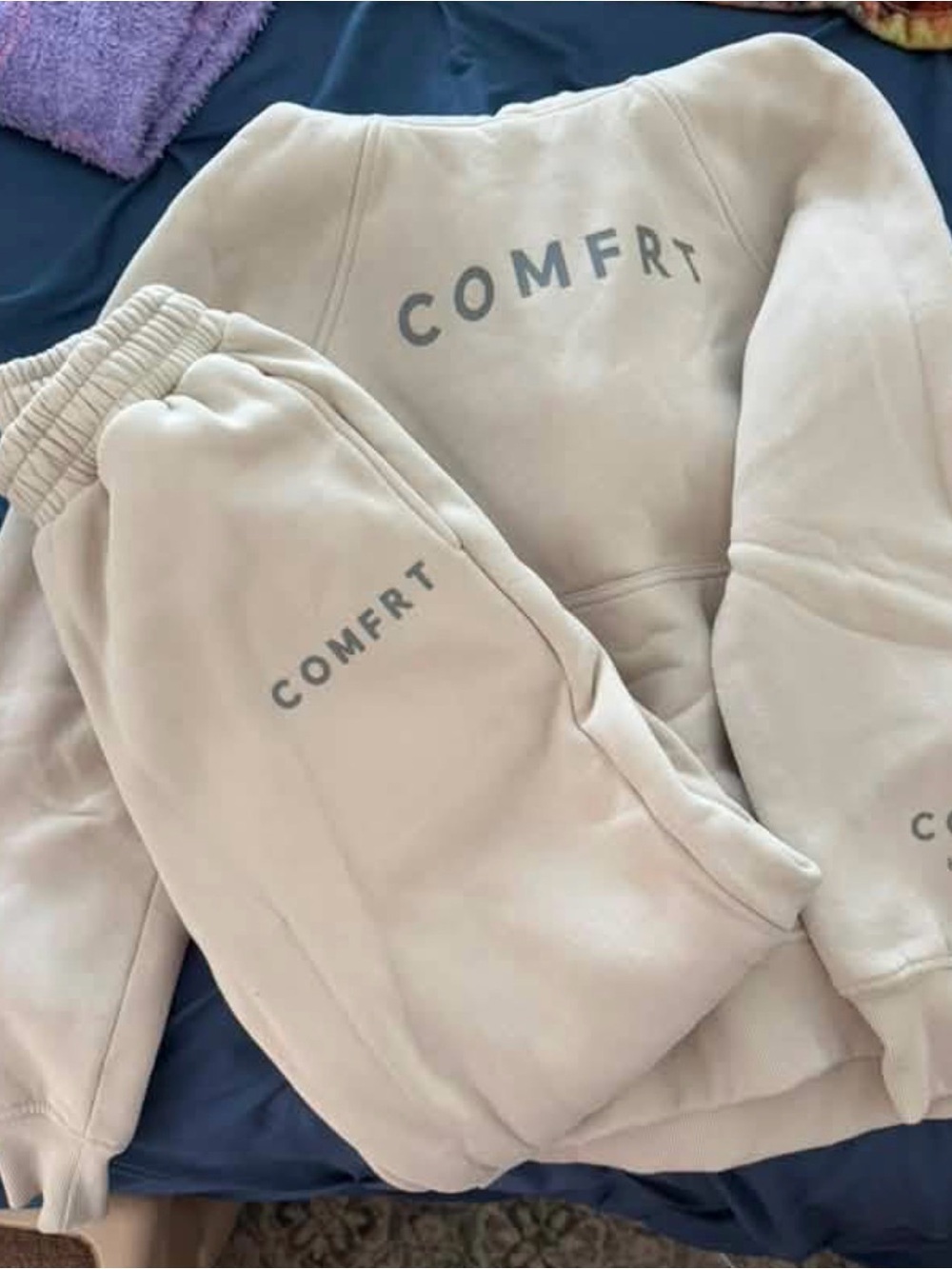 Comfrt Fleece Joggers - Cream